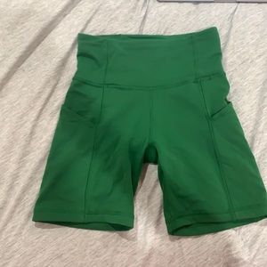 COPY - Aritzia Biker shorts With pocket